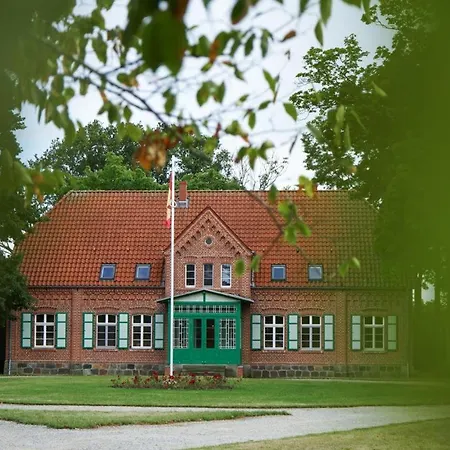 Forsthaus Stolpe * Stolpe (Ludwigslust-Parchim)