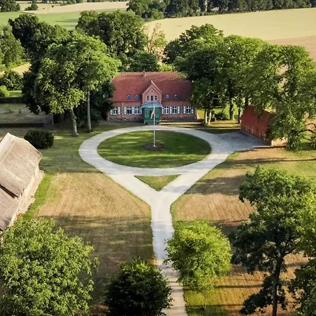 Forsthaus Stolpe * Stolpe (Ludwigslust-Parchim)